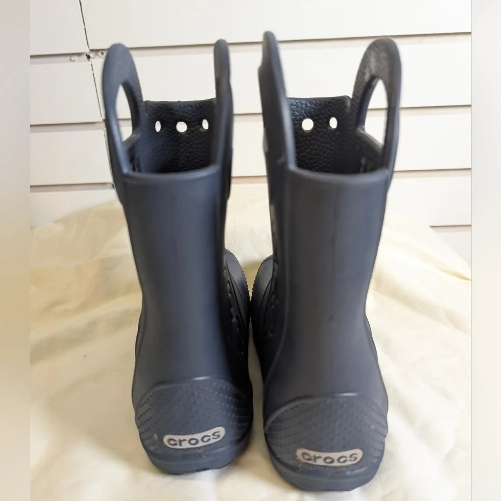 Crocs Handle It Navy Rain Boot Kids' Size C13 Like New!